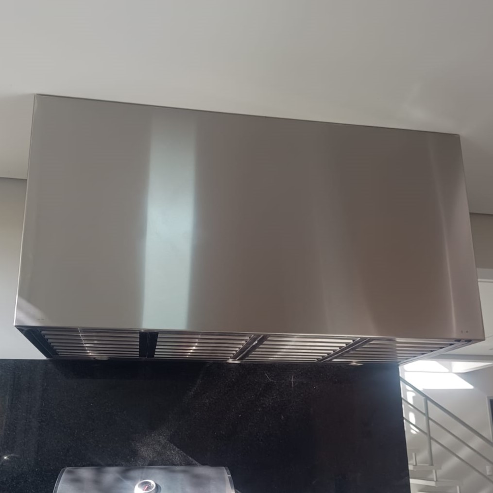 ZURICH LINE - COIFA CUBO LISA